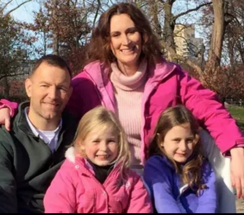 TBL4J's tweet photo. 40yo Police Officer Marty Longshore needs a kidney asap. Bcom a #superhero & #saveAcop &wear an #invisiblecape4life
https://t.co/9eaYPKpuKI https://t.co/QHaoS4g96b