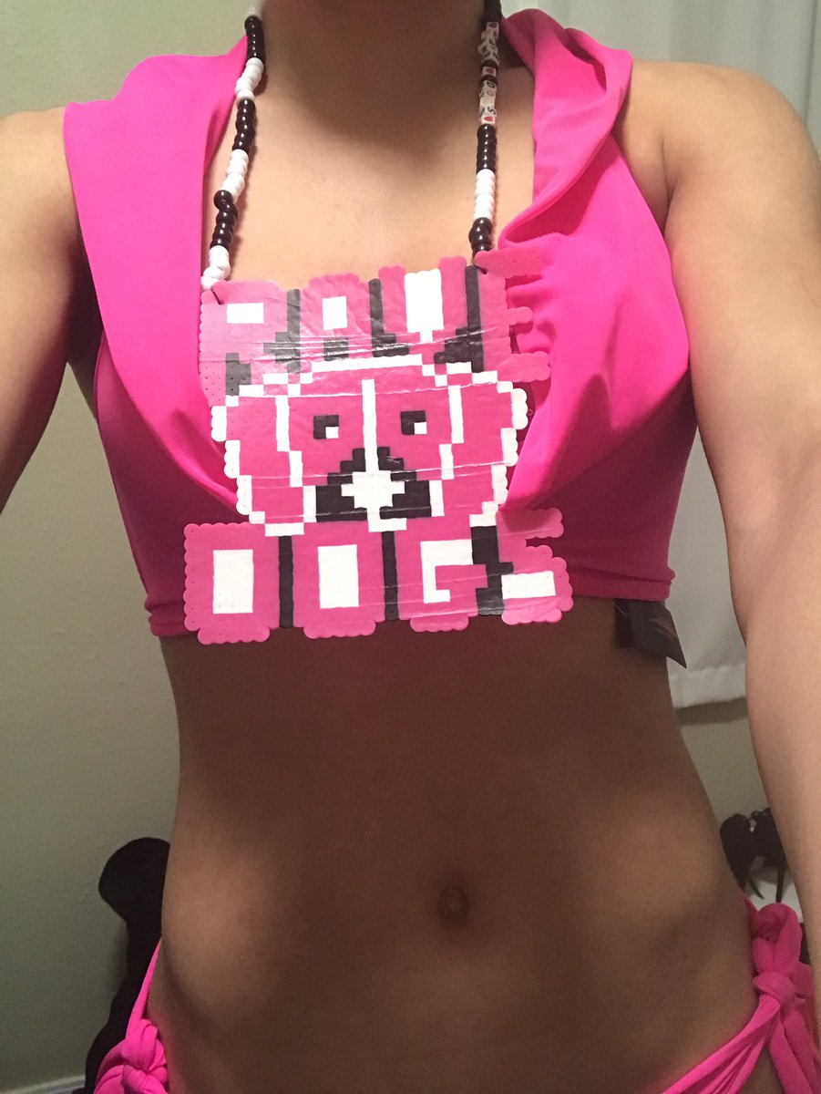 chickytendyfoot's tweet photo. Come find #ravedogs @BeyondWland on Saturday!!! Also preview of my outfit ๐ https://t.co/TpSwmEQms3