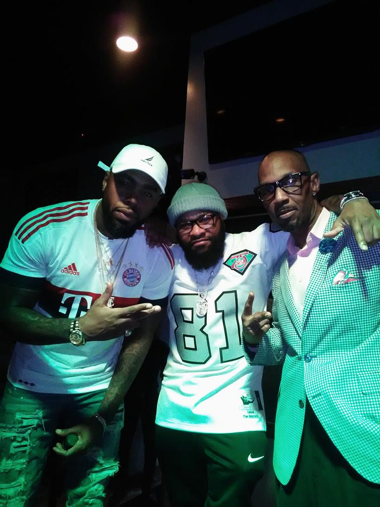 ToneXComedy's tweet photo. Three the hard way @SPORTEODIE @chicoBean #FloComedyJam Thanks for lettn me guest host tonite...#salute #QClove https://t.co/1dJflRETvd