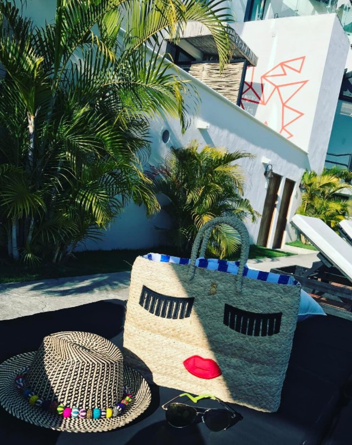 elmundodeRegina's tweet image. ☀️☀️☀️ #poolessentials😀❤️🌴 😉 #elganzo 🌴🌵#sundaymood @HotelElGanzo