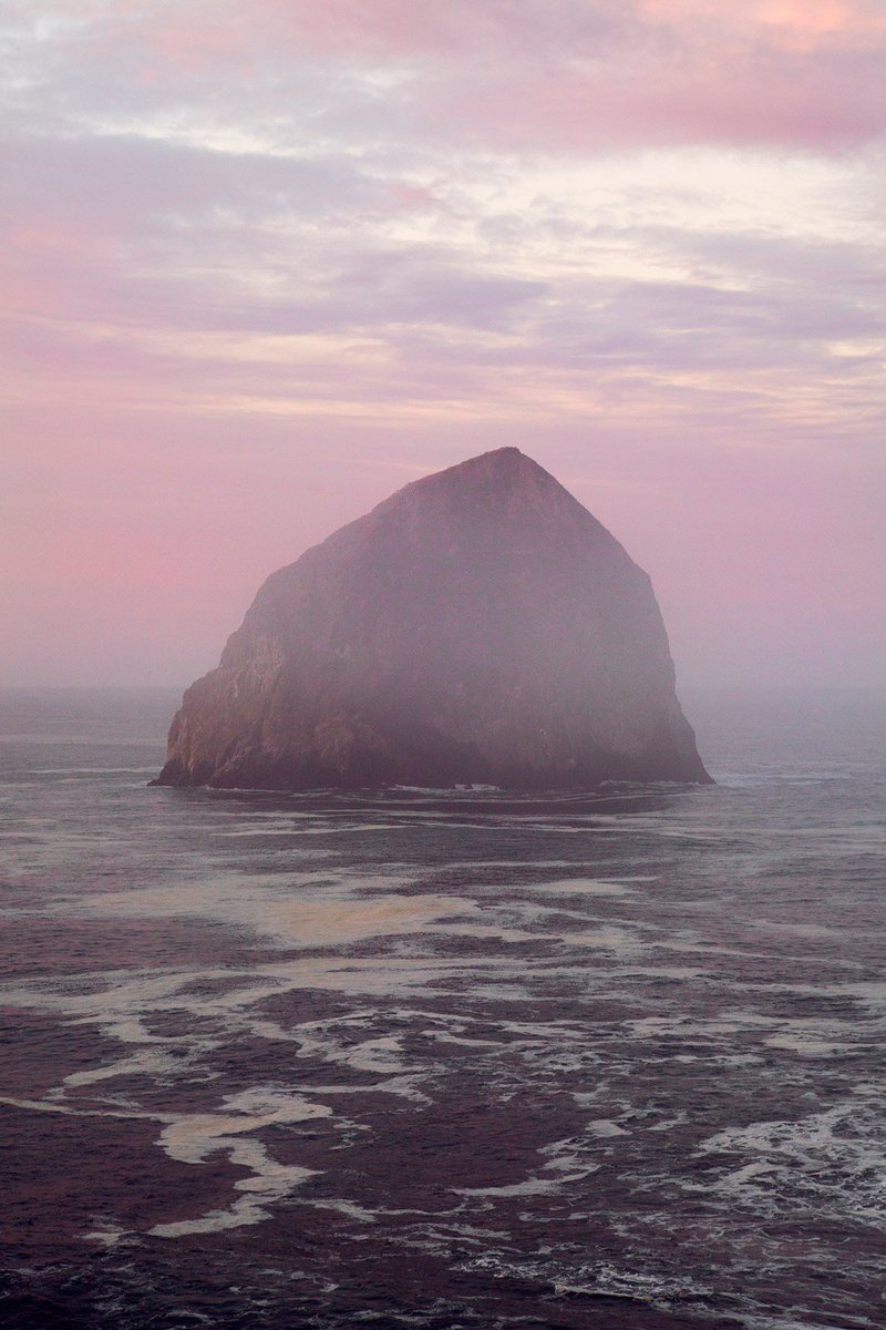 Booooooom's tweet photo. An otherworldly series by photographer Delaney Allen. More from “Artifact” > https://t.co/INBXUlYfFl https://t.co/LrpYnp6PWi