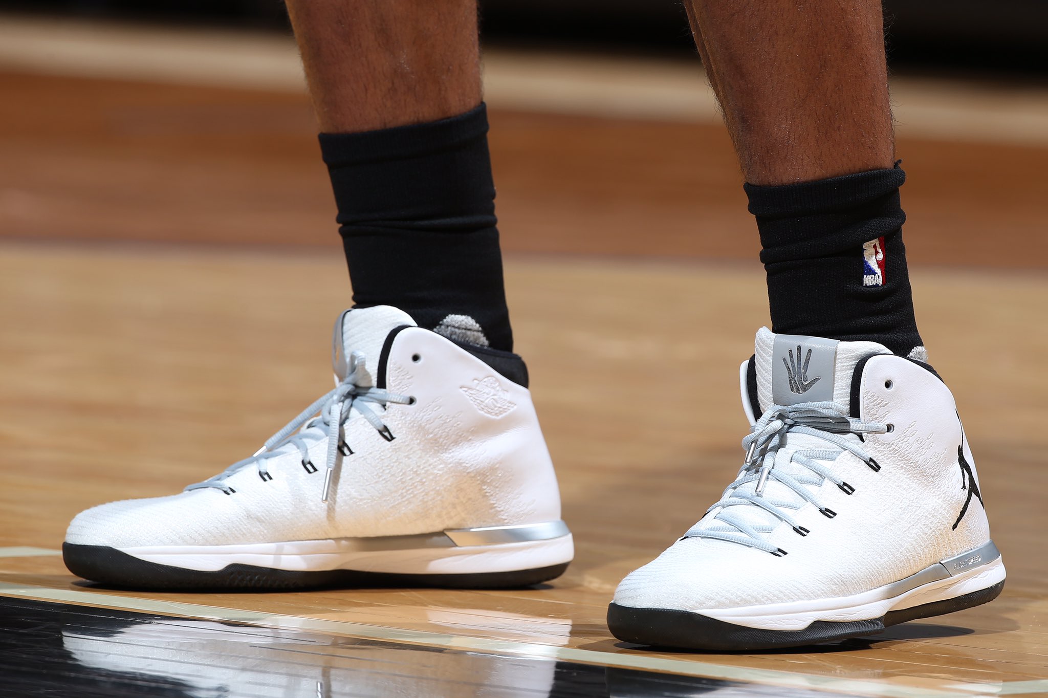 SoleWatch: Kawhi Leonard Continues Hot Start in Air Jordan 31 PE