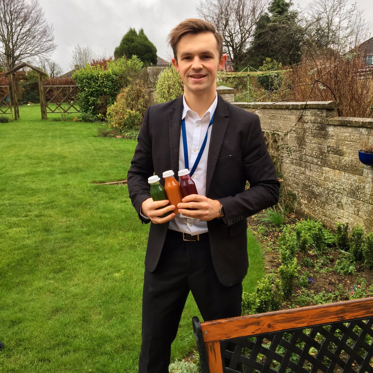 founder @TommyTigwell off to London to meet the @grazedotcom CEO Along with a sneak peak of the new mission juice bit.ly/missionjuicene…