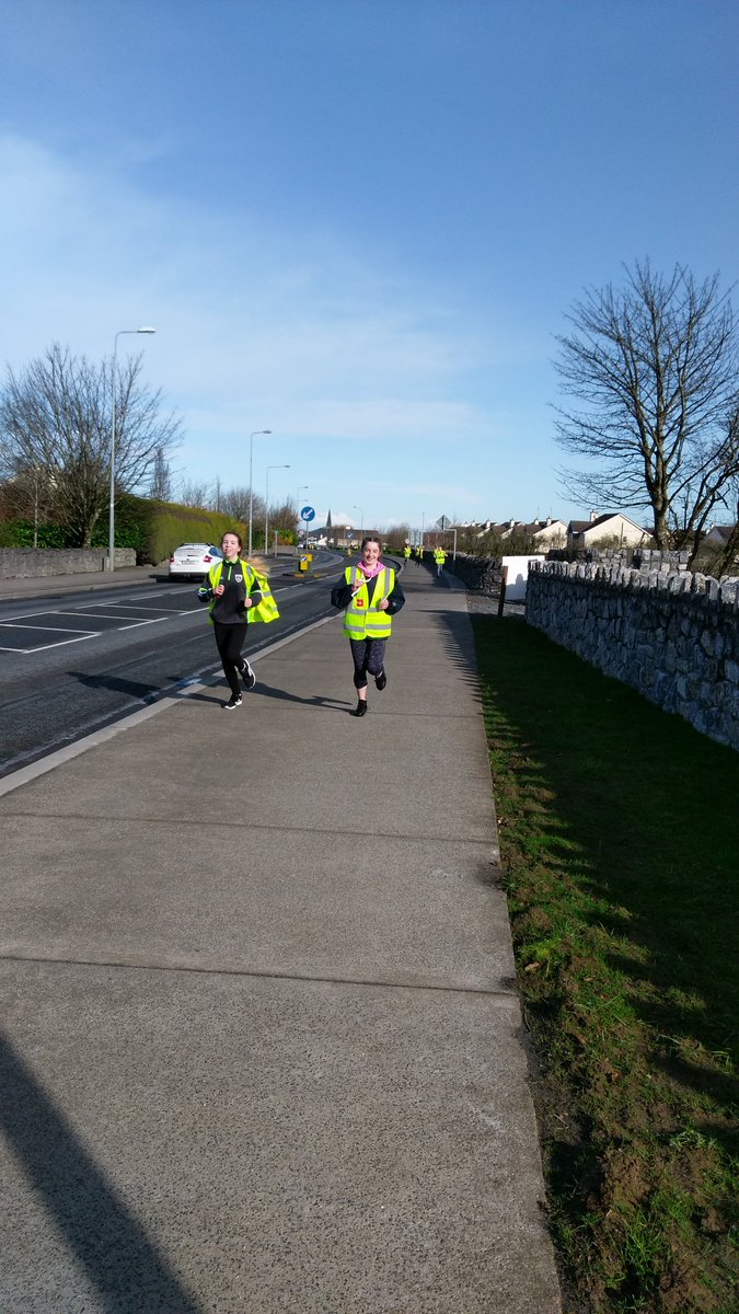 FabCooney's tweet photo. 1B out running this morning. 2.5km done. #GettingFit #TrainingForCG5K #PE https://t.co/fJgu7xTyt5
