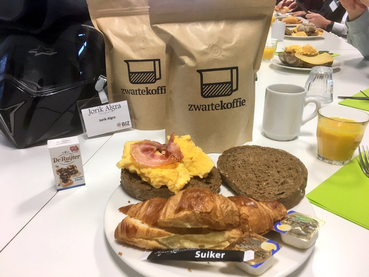 jorikalgra's tweet photo. Het is weer gezellig! En vroeg 😁@BIZNetwerk #biz https://t.co/ucM6AKyih9