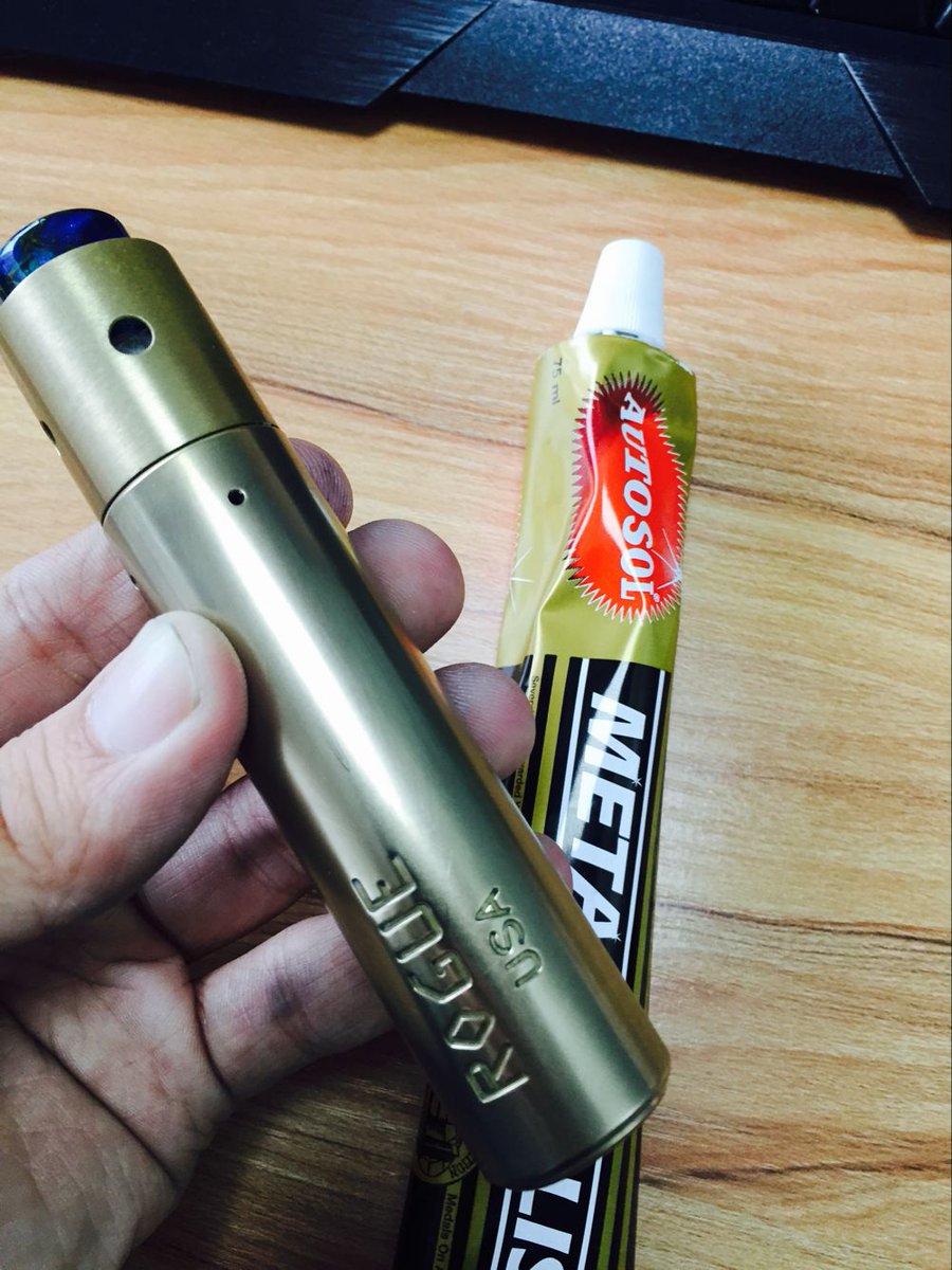 delions10's tweet photo. #vapeon #vapeup #vaper #vapeallday #vapeordie #vaperda #vapedevices #vapecustom #vapegoon #customgoon #vapelyfe #vapelife #vapedaily https://t.co/IJtlRamJyn