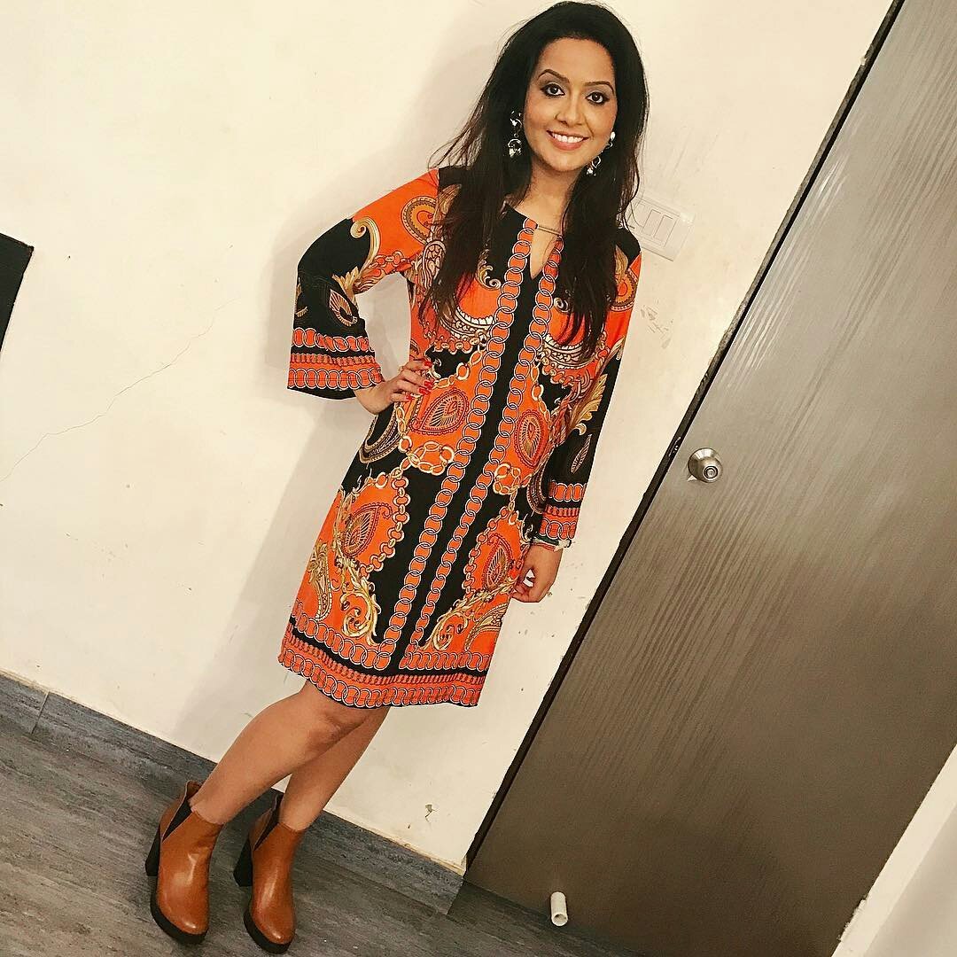 NagpurTimesTOI's tweet image. Wow! @fadnavis_amruta in this short dress is looking fabulous! #FirstLady #MahaCM #DevendraFadnavis #nagpur