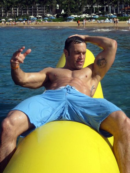 WorkoutFzeeks's tweet photo. Mr DJ. #BrettHenrichsen #HotDJ #GuyCandy #Beefcake #DJBrett https://t.co/tf3EoE73x1