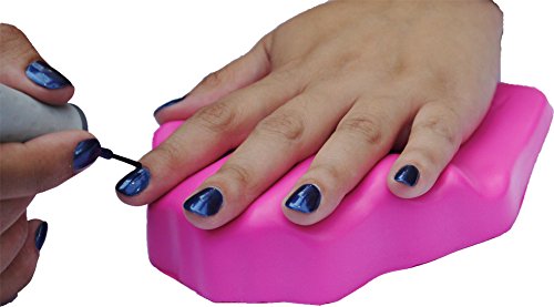 GloTIMETV_'s tweet photo. #win #competition 1 of 15 Handirest the Ultimate Nail Accessory - RT &amp; Follow https://t.co/pytbXbHRa1      #nailcare #nailvarnish #mainicure https://t.co/oDfTevP2bM