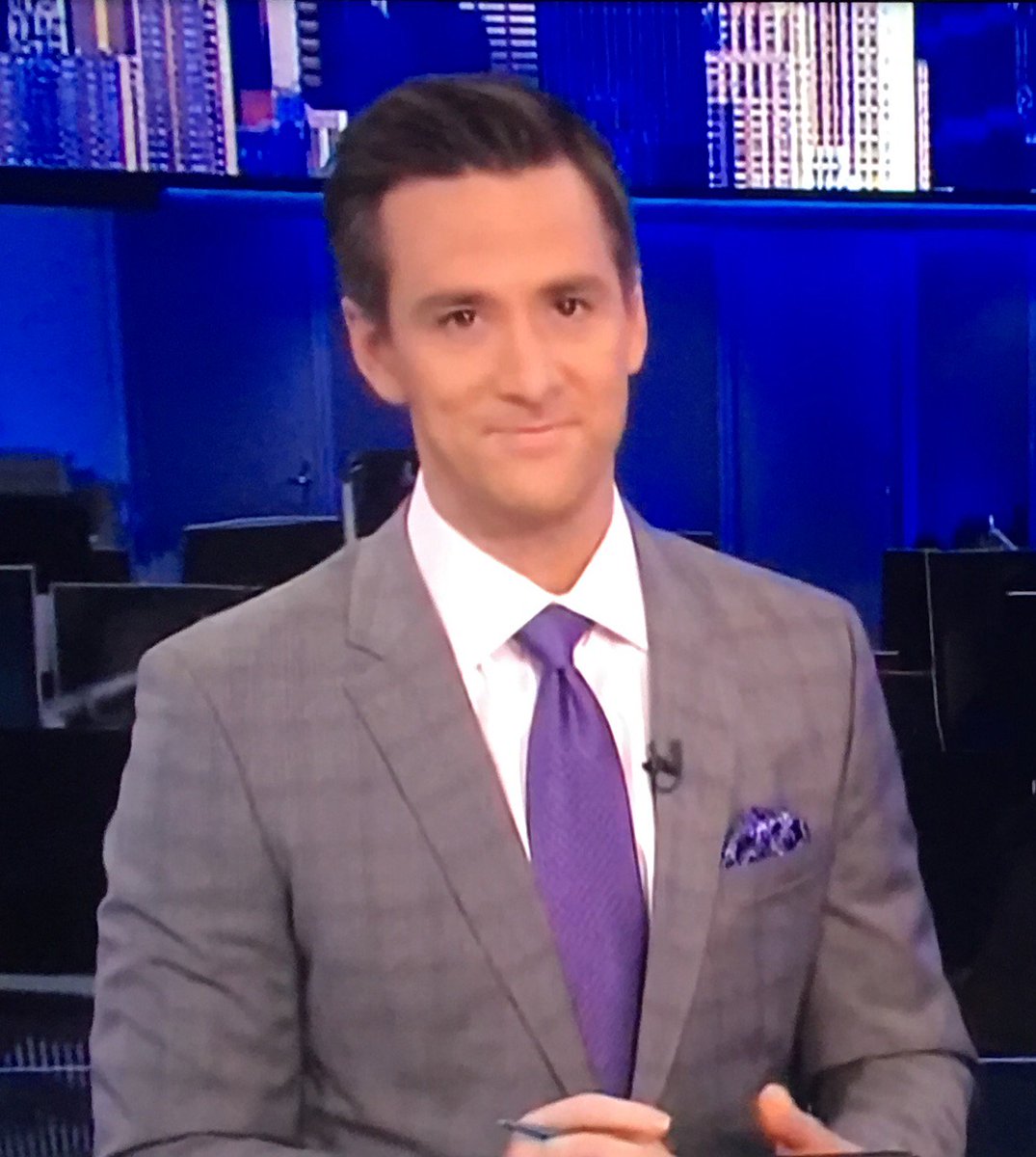 WorkoutFzeeks's tweet photo. UpEarly. #DaveBriggs #HotDaddy #ManCandy #HotAnchor #HotNewsGuy #Goodlookingman https://t.co/izF29CZ4f2