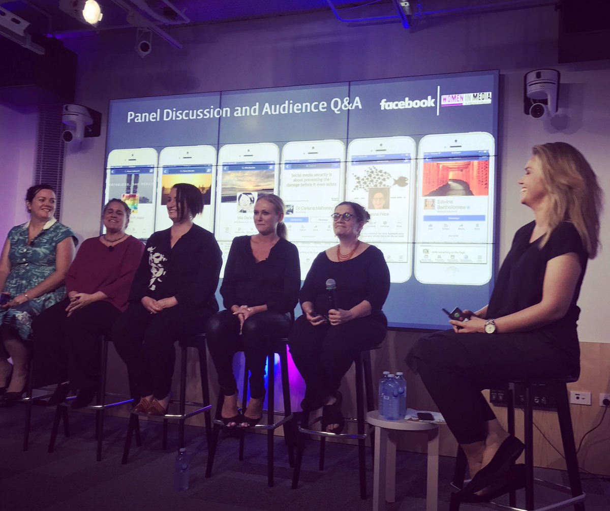 TraceySpicer's tweet photo. Key message from Det Insp Dr @CarleneMahoney "We need you to report cyberbullying to ACORN." https://t.co/2ocTsxeEO1 #wimcybersafety https://t.co/zLJkq3N8mb