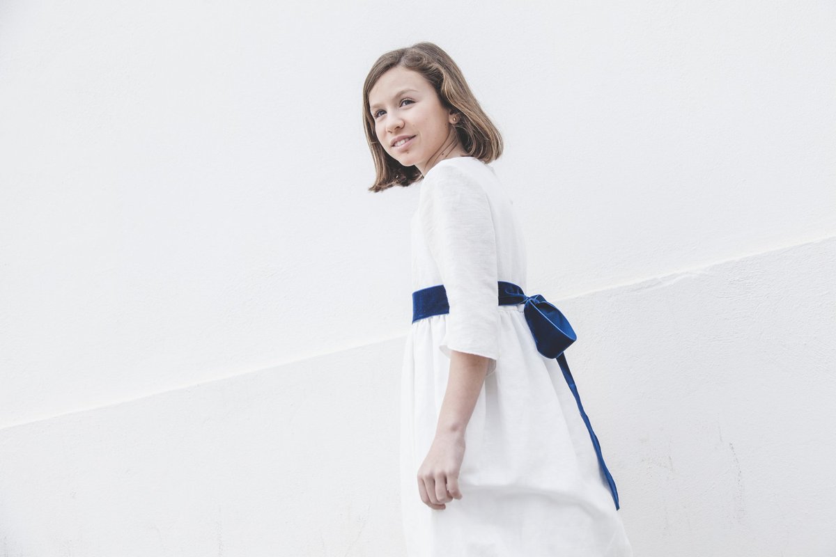 Descubre la colección que <a href="/LydiayVirginia/">Lydia y Virginia</a> han preparado para esta temporada de #comuniones2017. 
¡Es total! 😍 #Valencia