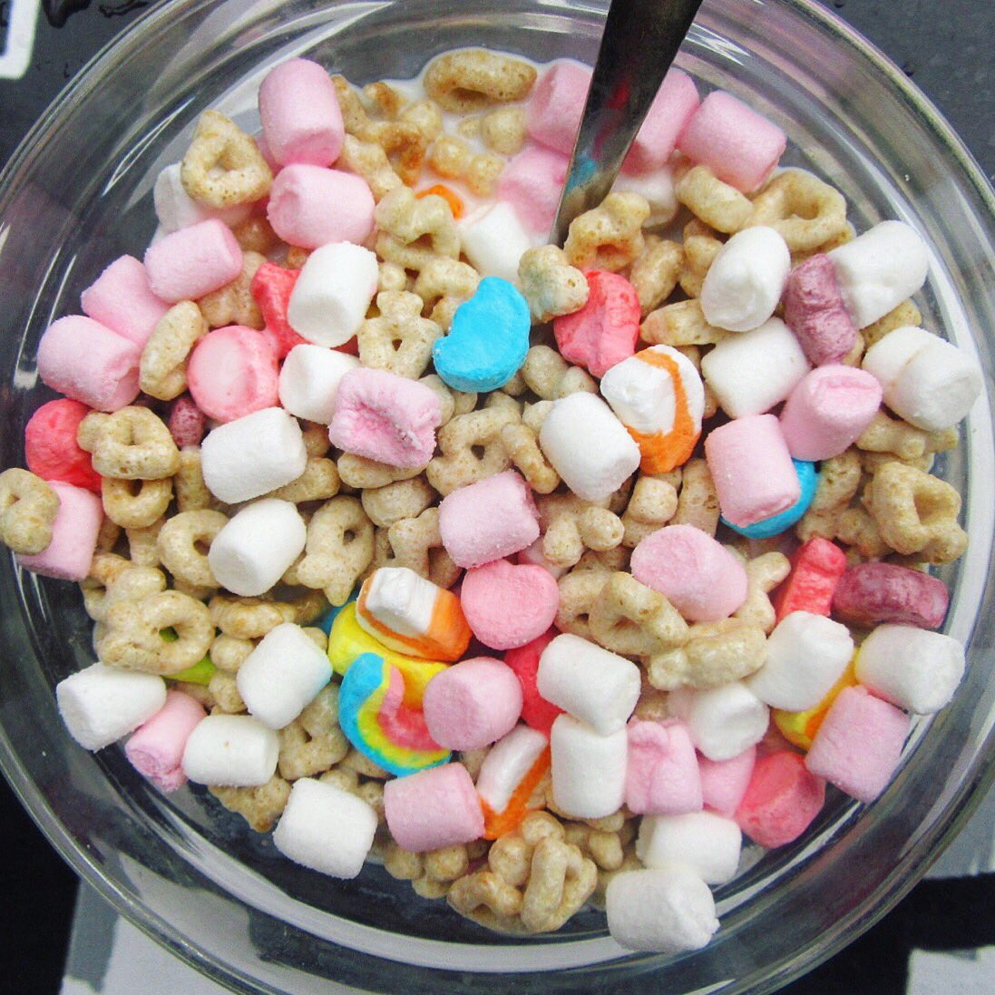 REFRAINFROMTHEGRAIN tweet media