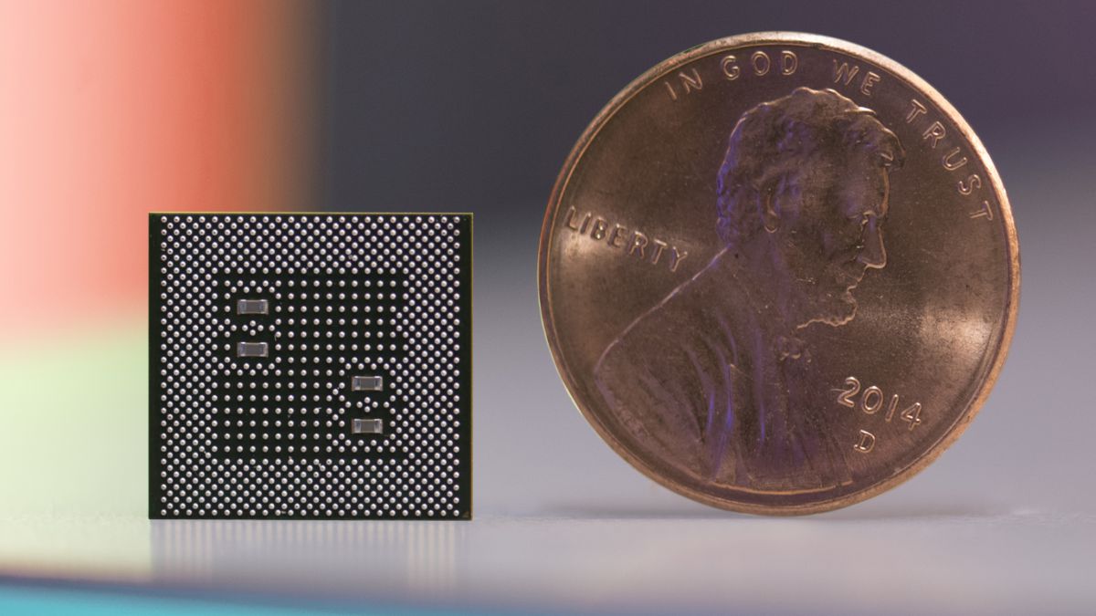 techradar's tweet image. Snapdragon 835: 4 things it could bring to the Samsung Galaxy S8, OnePlus 4 and more buff.ly/2mOQ0Ja