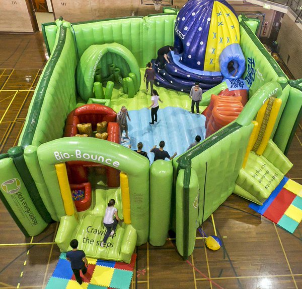 jimhaseloff's tweet photo. This is a creation of pure genius: million times enlarged plant cell bouncy castle from ARC Plant Energy Biology (https://t.co/Gg9vbFGxMw) https://t.co/pnBaYzIkmH