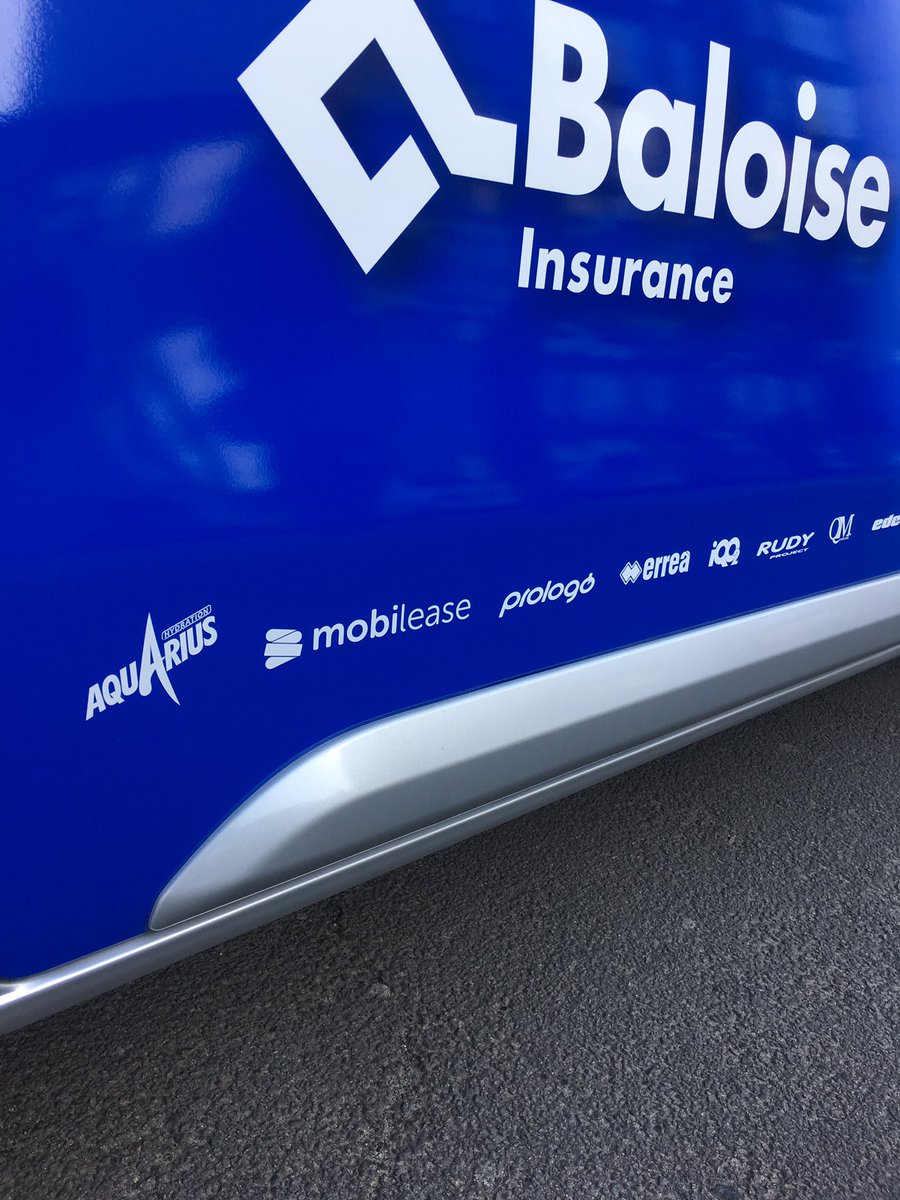 KristofdeDe's tweet photo. @MobileaseBe aanwezig op #dwarsdoorvlanderen go @TeamSVB https://t.co/oxgFS8RIA9