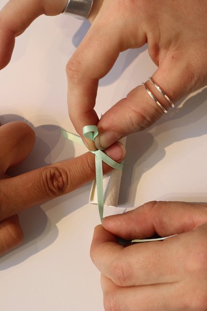 🎀Team work is dream work🎀 Create the prettiest bows at #craftivism workshop 6th April supporting <a href="/Fash_Rev/">Fashion Revolution</a> 😇 Book at
hackneyshowroom.com/craftivistwork…