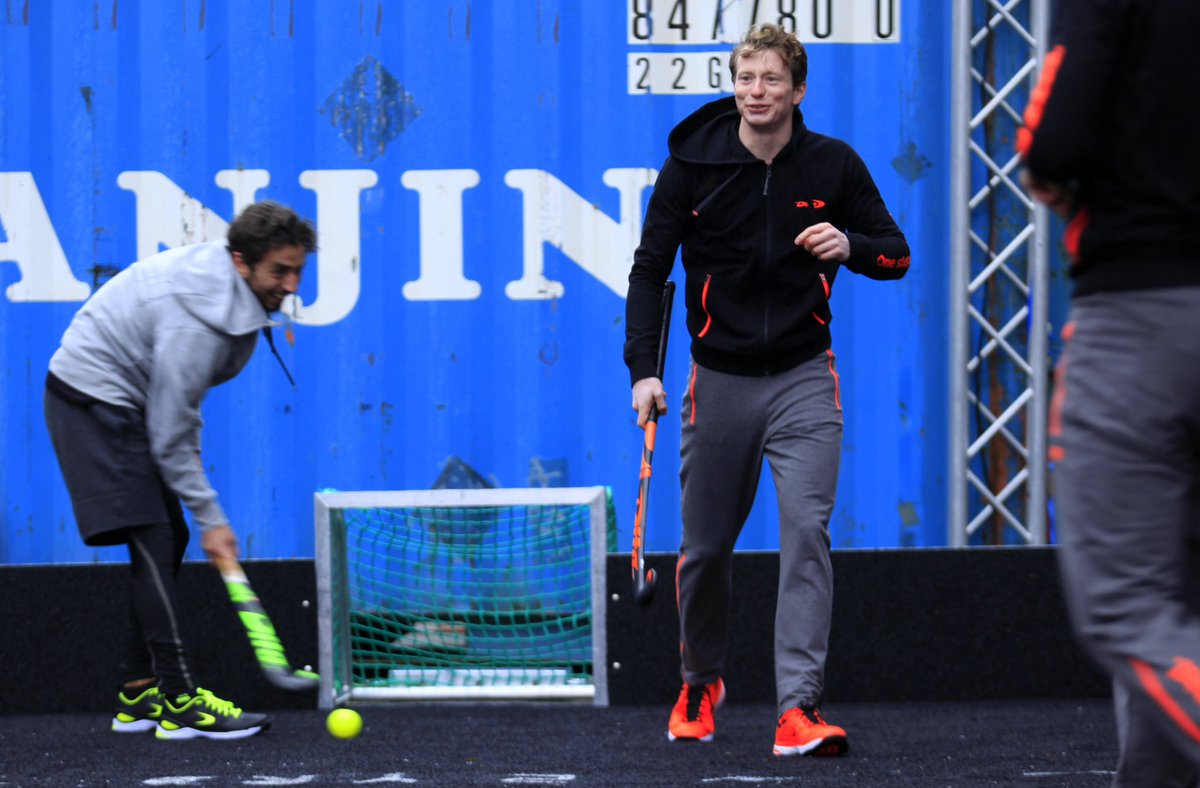 Check out this big 😁by our new brand ambassador Seve van Ass!
Did he just score or was it a panna...
Video proof following soon! #ditahockey