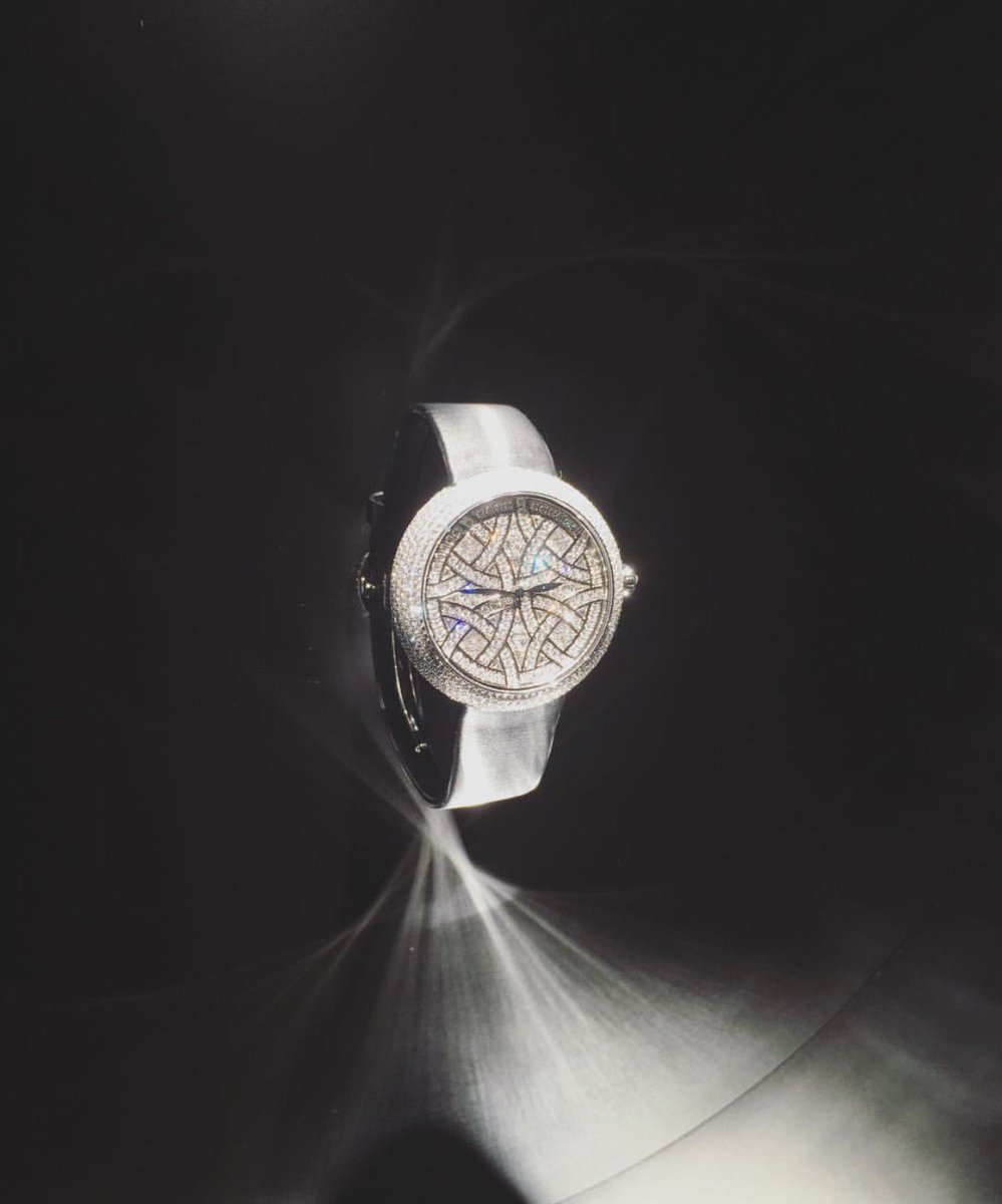 Luxe_Trends's tweet photo. It's time for #Baselworld. @CHANEL #watches #Luxe_Trends https://t.co/zXlBgvB0Uf