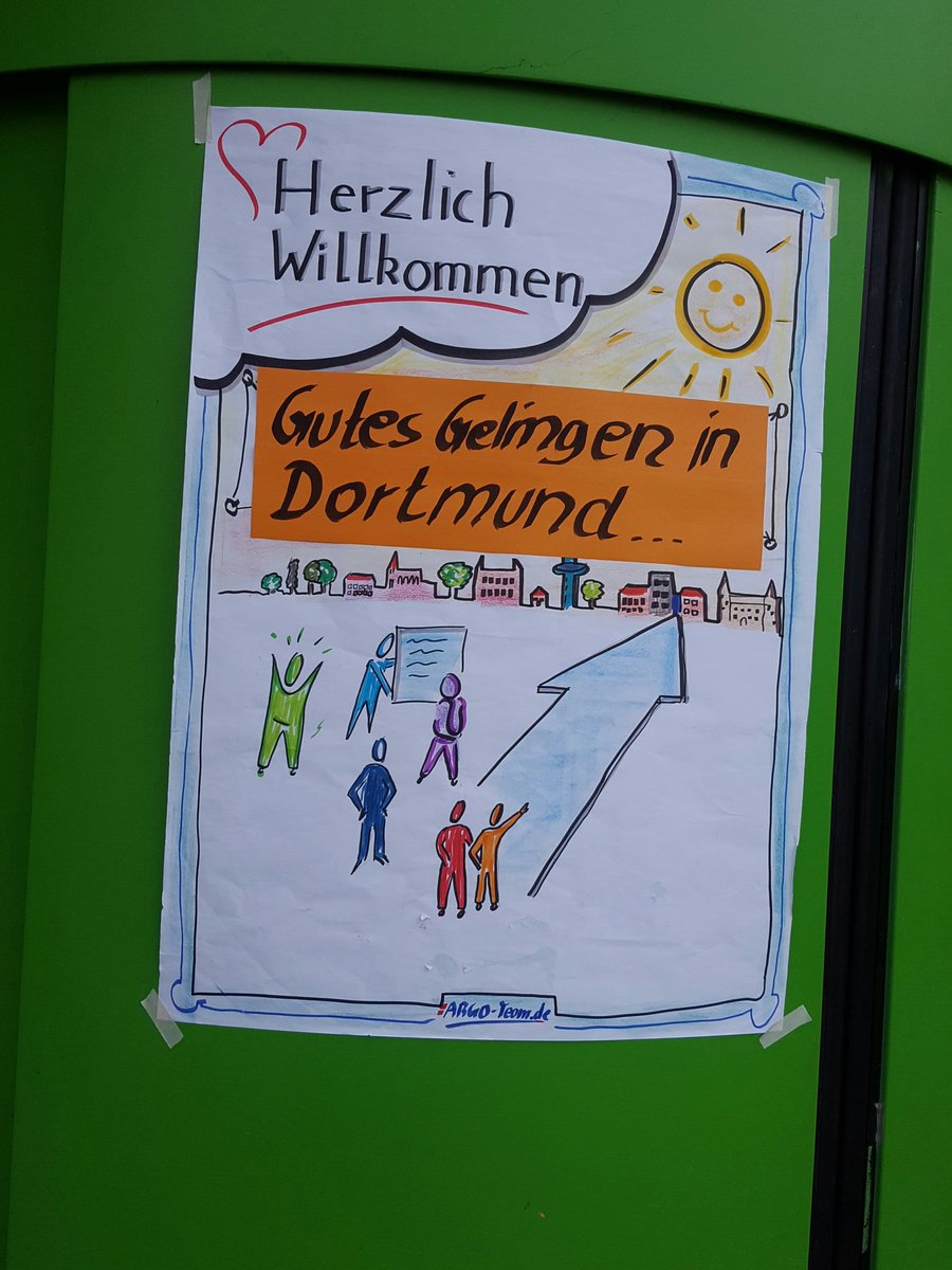 FrauBpunktCpunk's tweet photo. Veranstaltung im #keuninghaus. Hier sah es vor 1,5 Jahren aber anders aus. #NEUGIERIG auf die Veranstaltung. https://t.co/44QEqBJBJd