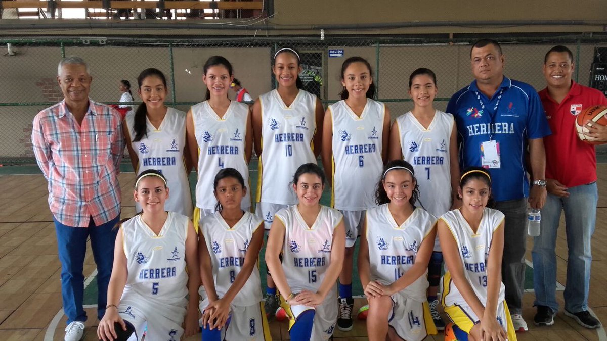 Baloncesto Femenino - niñas del Colegio Agustiniano.  Representando  a Herrera
Ganan 29 a 10 a Coclé