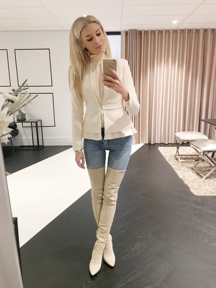 JOSH V sur Twitter : "Josh's #OOTD: PAM Blouse, Karli Blazer and FLORI  Thigh High Boots. Shop the look in the JV Partner Stores and via →  https://t.co/KH1SmCs6jO https://t.co/KEsXJDkNrV" / Twitter