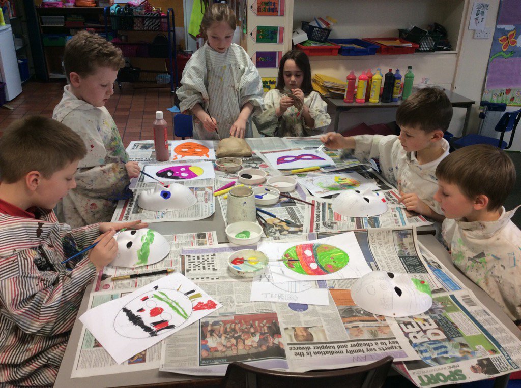 WooldaleJ5S's tweet photo. Stage 2 - painting our superhero masks #WJSdt https://t.co/3pwYU0lUTU