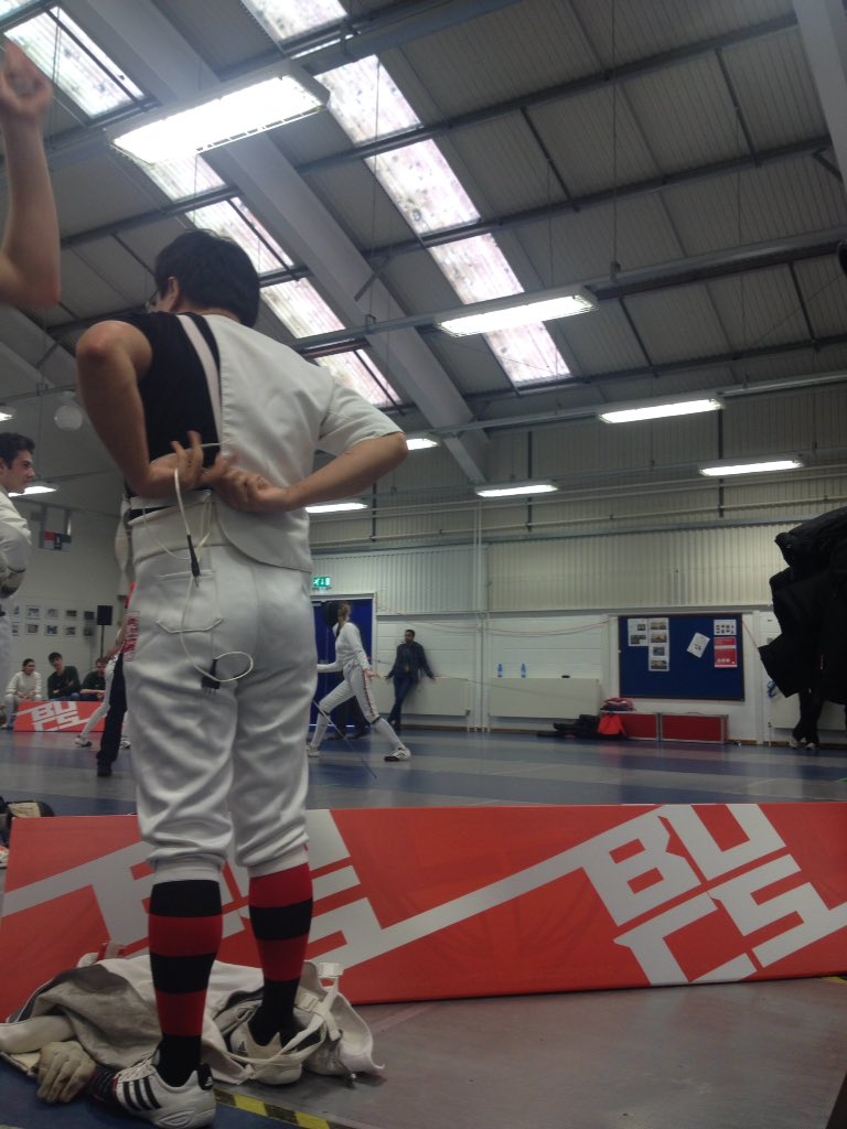 warwickfencing's tweet image. #TeamWarwick getting ready for the #busc tournament!