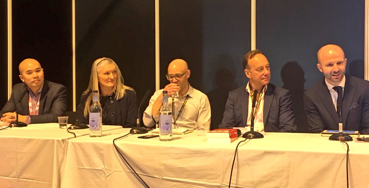 WorkplaceEvent's tweet photo. What are FM's values? Join the debate on now in the FM Dialogue theatre. #fmnec2017 https://t.co/owAhF8Jr3i