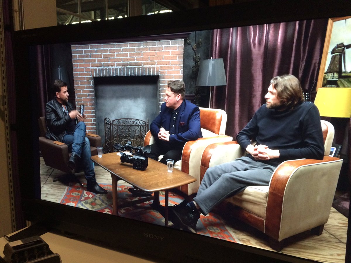 Carissa2008's tweet photo. Dress rehearsals for our cinematic webinar with @PhilipBloom - join us at 2pm UK time #sonyvideoproduction @sonyproeurope https://t.co/lIw5ToIi7r