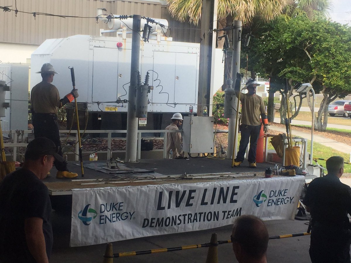 Elisha_Gonzalez's tweet photo. Educational session for community leaders, first responders & municipalities. #LiveLineDemo @DukeEnergy #stormprepardness @Local3254 https://t.co/RCFPHbSN5J