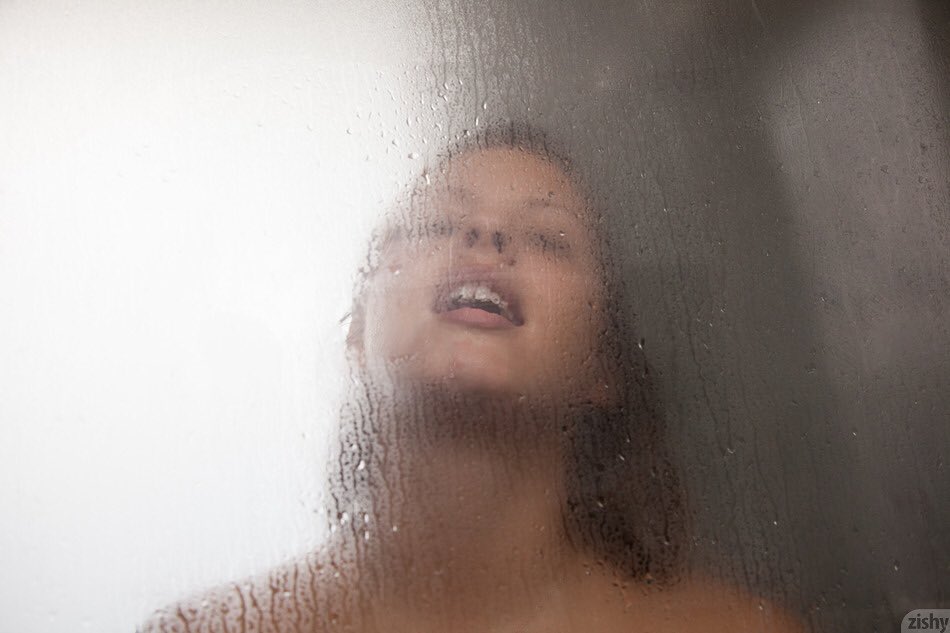 Keisha™️ on Twitter "Do you sing in the shower?…