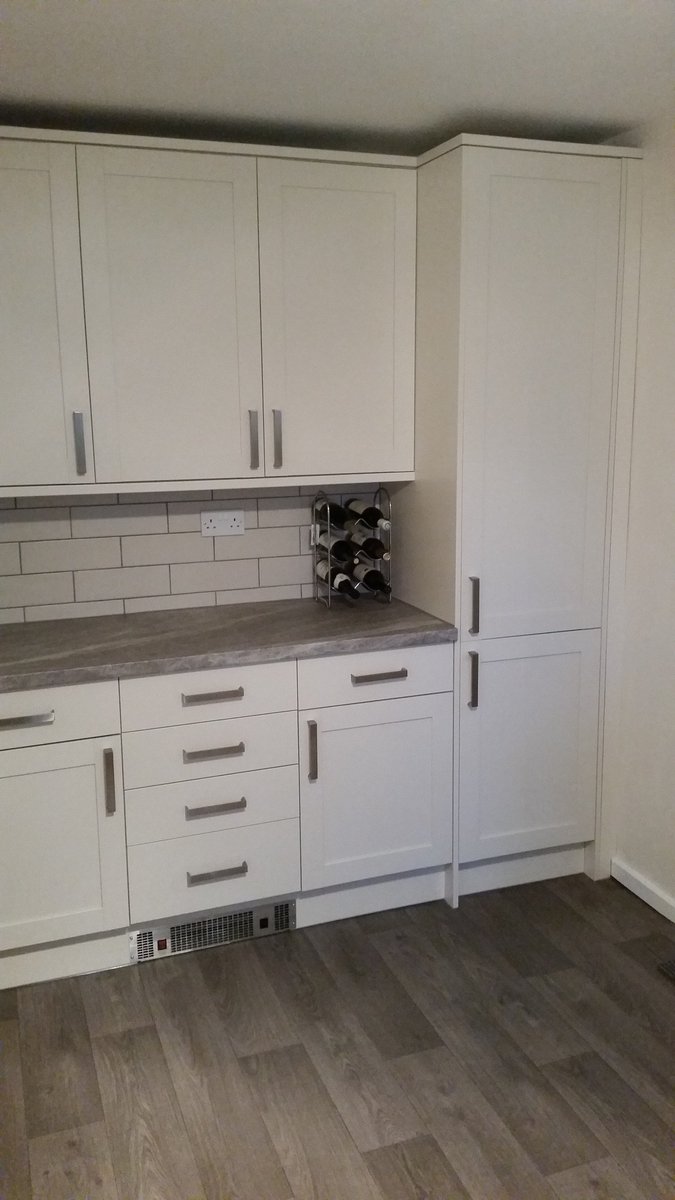 Lovely new kitchen fitted on Beech Close In Buckingham. beechbuilding.co.uk