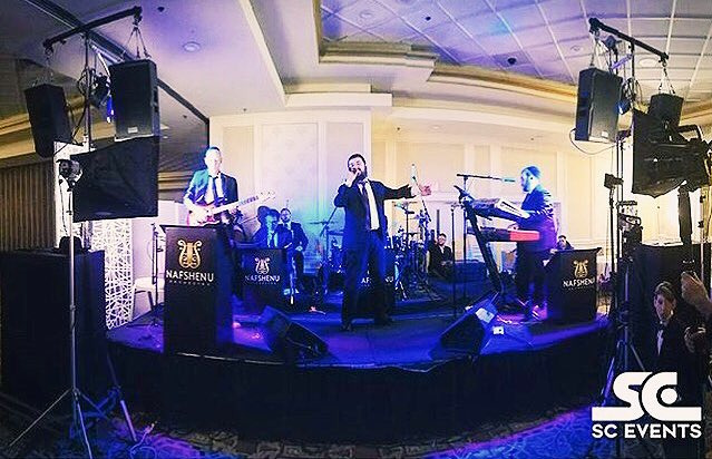 mendypiano's tweet photo. You can't help but to enjoy your work when you work with the incredible @BennysMusic #yeshtikvah #proudjew #filltheroomwithlight https://t.co/t6HsyS2RZt