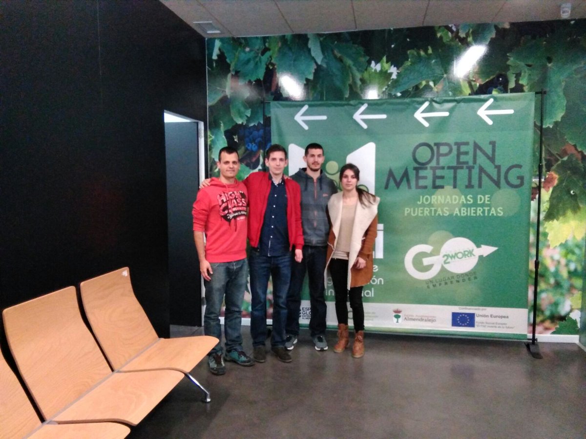 CW_Merida's tweet photo. CoWorkers de @eoimerida que han asistido al #OpenMetting celebrado en #CWAlmendralejo. Espero que hayáis disfrutado! https://t.co/tmYU4kLgnY