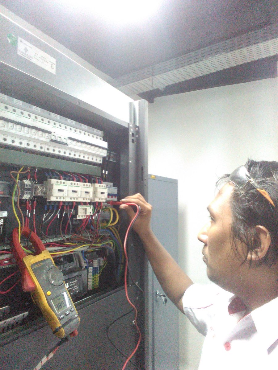 ardiansyahjt's tweet photo. PM ( preventive Maintenance ) #ACpresisi #FirstMedia #DataCentre hub buduran https://t.co/04MijQWKiV