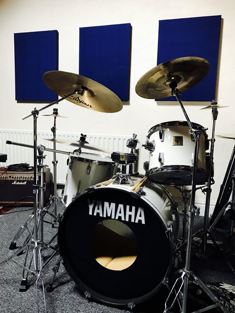 Pleased with the new acoustic panels in the studio, sounding more 'neutral' and less reflective. #acoustics #recordingstudio #basstrap