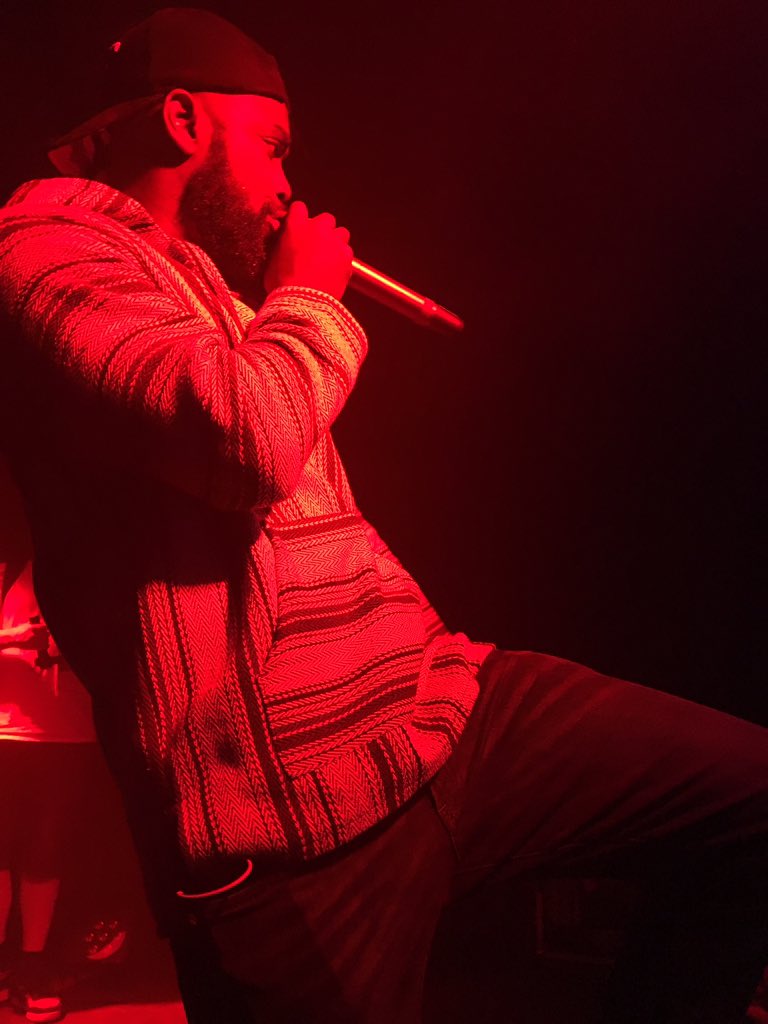 nicola_jdavies's tweet photo. The @THEREALGHETTS Gospel. Taken at @TheRealKano &amp; Friends Showcase #SXSW #dunknowalready #onalevel #grime 🇬🇧 https://t.co/111eYYpB6G