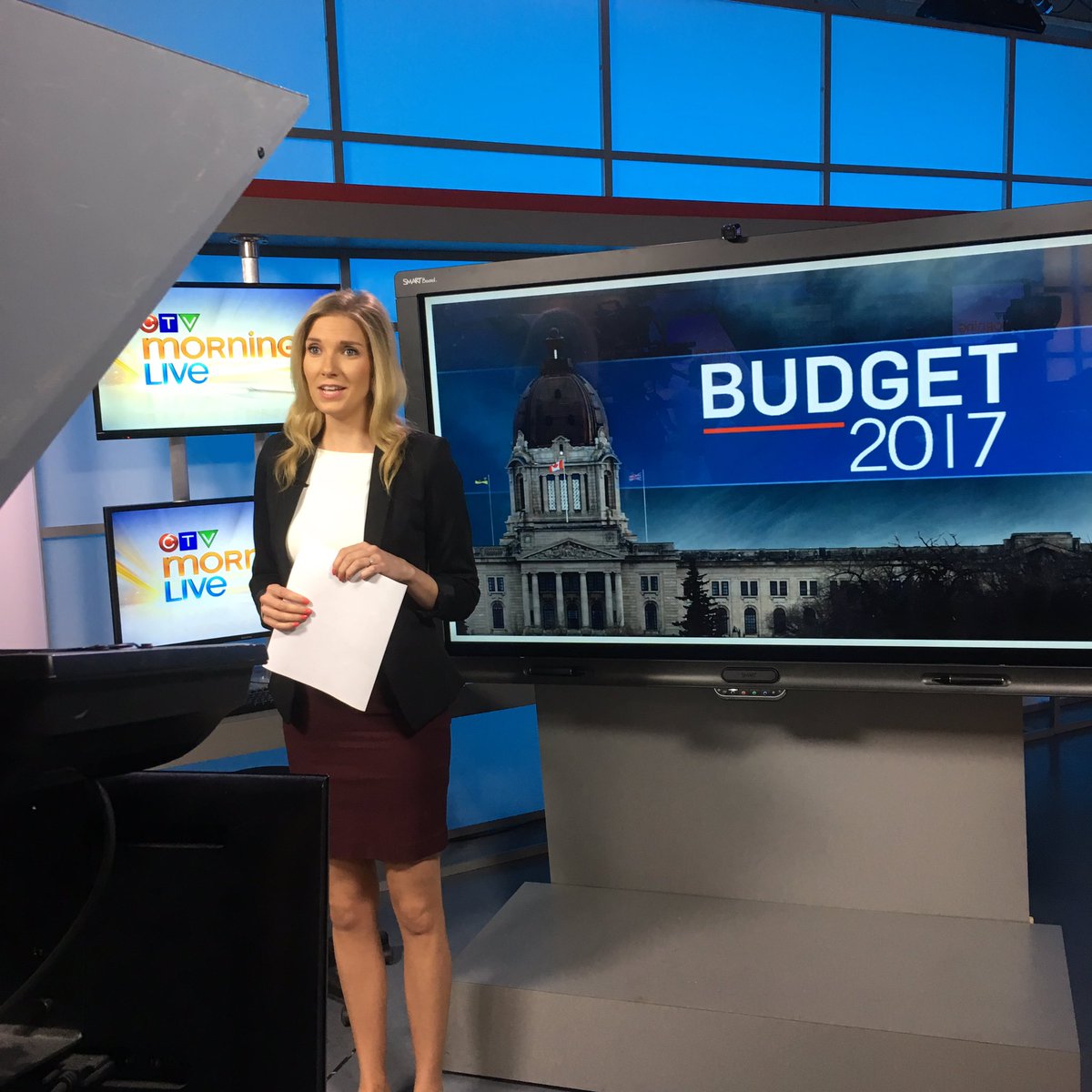 SabeenInTheCity's tweet photo. .@CJesseCTV joins us in studio to talk all things provincial budget #Budget2017 #SK https://t.co/fFuvydeiAQ