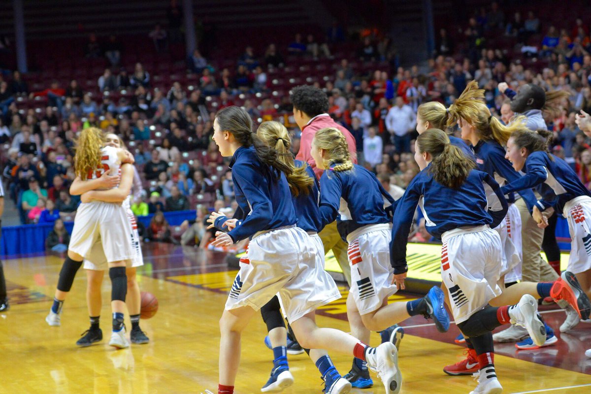OHS_GirlsBB's tweet photo. Making memories!! #statechamps #Amazing #History #havefun #whyweplay #mshsl https://t.co/J4HkWp7wmS