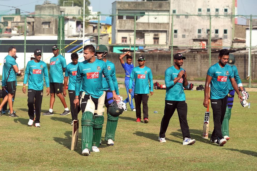 BCBtigers : The three match ODI series between Sri Lanka and Bangladesh will start from 25… x.com/BCBtigers/stat…)