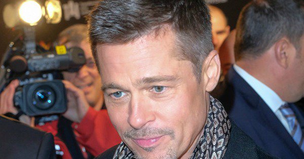 enews's tweet photo. Brad Pitt's life couldn't look any more different than it looked a year ago. Inside his new life after Angelina: https://t.co/oMXAXHIf52 https://t.co/d5XeLdnnui
