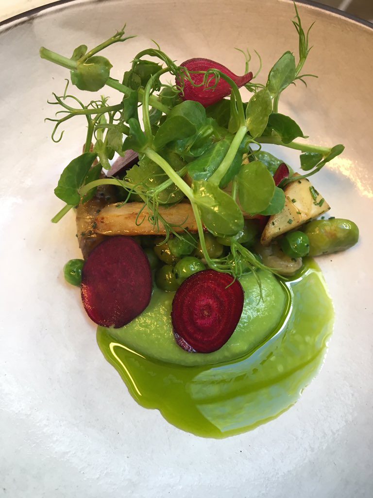 The Roundhouse tweet media