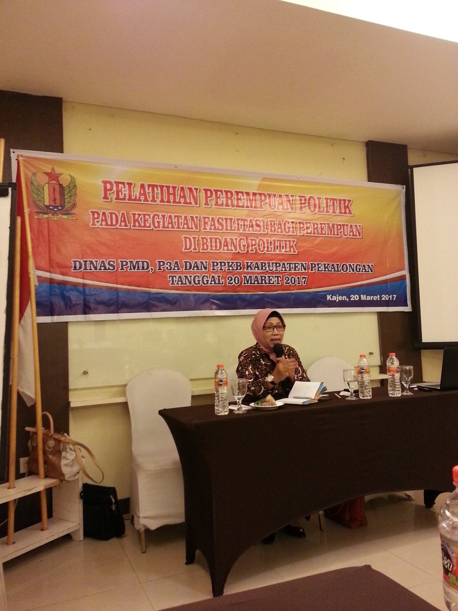 Pelatihan perempuan politik bagi KPPI Kab Pekalongan, semoga dpt meningkatkan partisipasi prmpn dlm perencanaan pembangunan terutama di desa