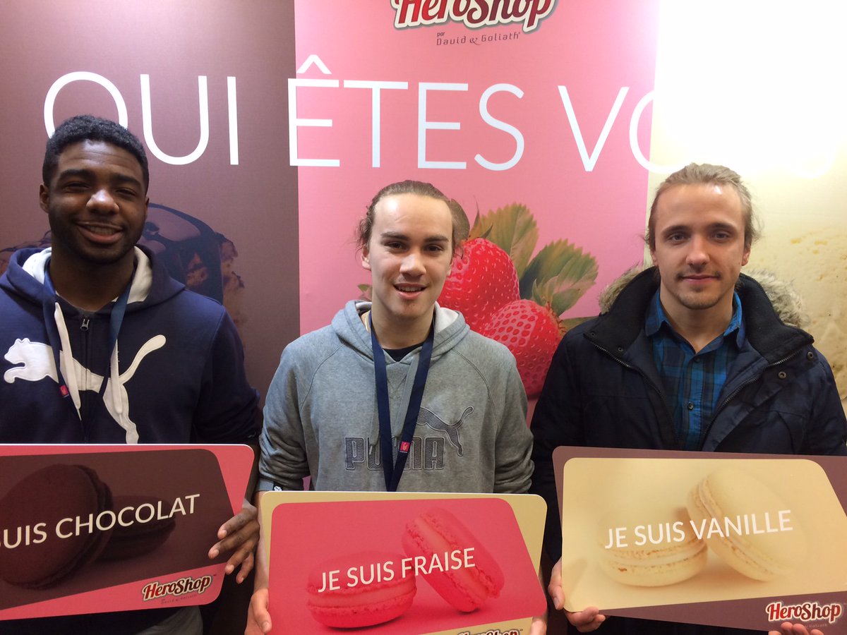 DavidGoliathMTL's tweet photo. Laurence, Virginie, Sara, Charles-Étienne, Woody, Jean-Christophe, Marie-Julie, Francis et Ève ont fait l'expérience #Heroshop #hop17 https://t.co/hHUGOmsNAq