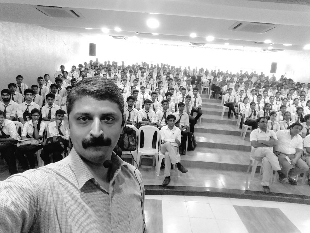 amol_kulk's tweet image. Continuing #WatsonIoT #wave  in #iotized  #Nagpur. This time at St. Vincent #Pallotti  college. Amazing response  #IBM #Watson &amp;amp; #Bluemix