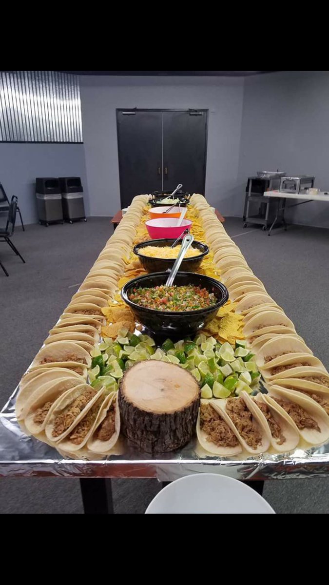 RightTranscript's tweet image. I need this #taco table