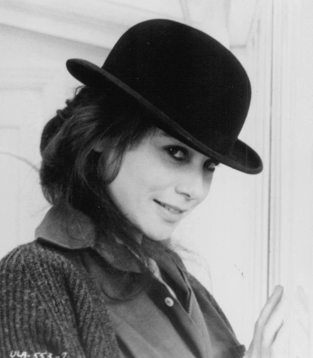Happy birthday Lena Olin! 