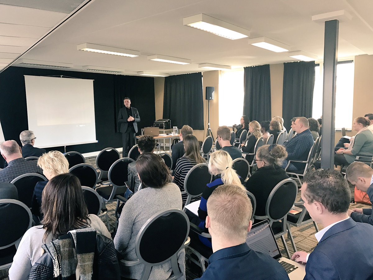 MaxxtonGroup's tweet image. Jean Pierre closes the demonstration day and opens the drinks reception #maxxtonsoftware #innovation Thanks to all for coming!