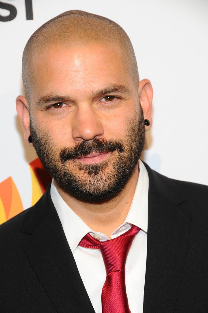 Happy 42nd birthday to openly gay actor Guillermo Díaz.   